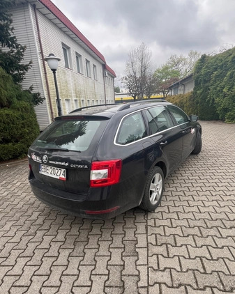 Skoda Octavia cena 44200 przebieg: 223866, rok produkcji 2017 z Bełchatów małe 22